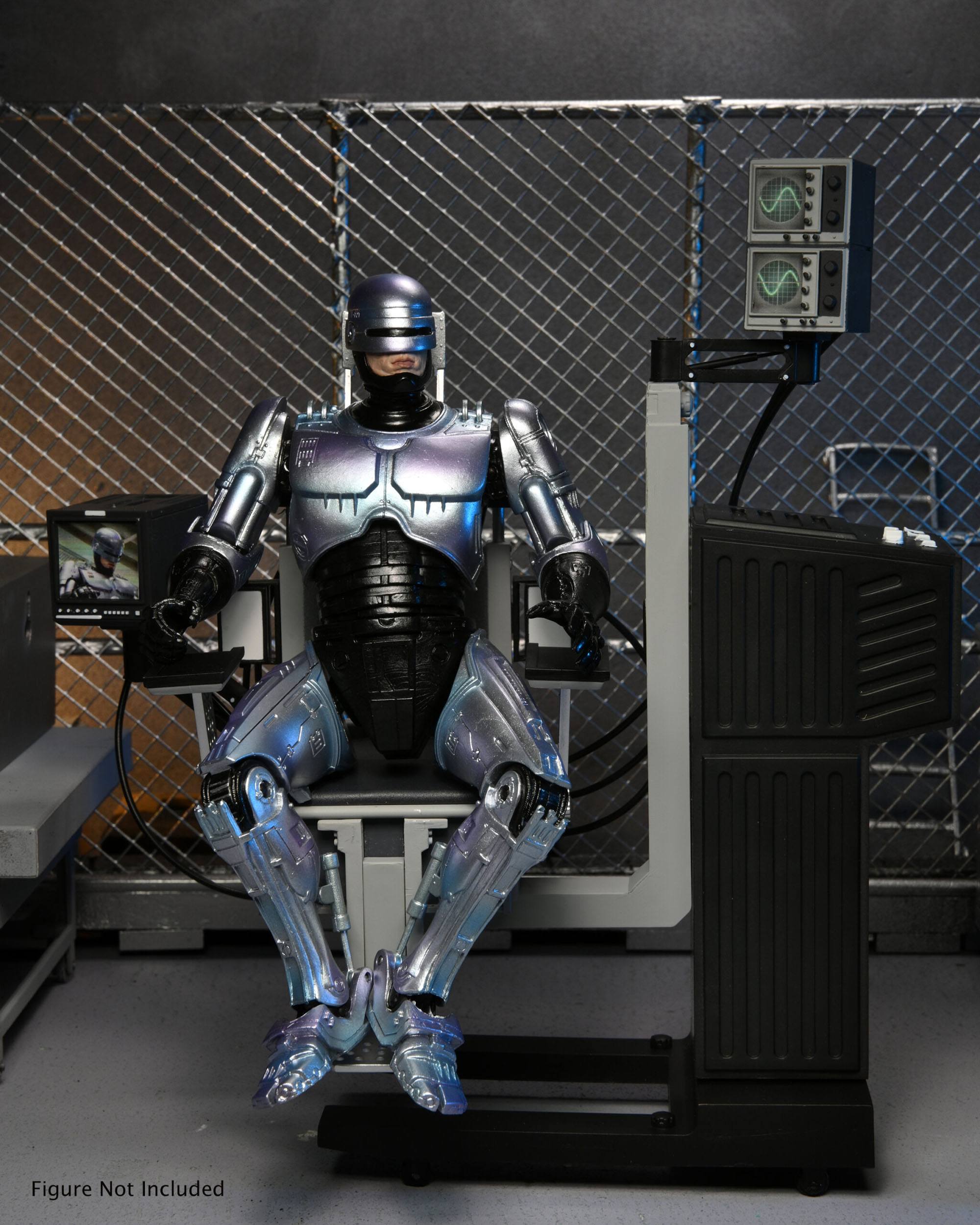 RoboCop Actionfigur Ultimate Battle Damaged RoboCop with Chair 18 cm NECA42142 634482421420